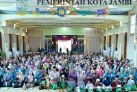 Ratusan anak yatim ( Foto Pemkot Jambi )